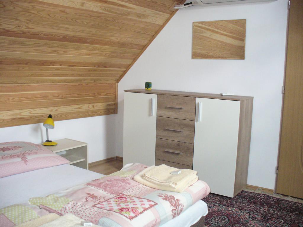 Penzion Jarka Apartman Lednice Szoba fotó